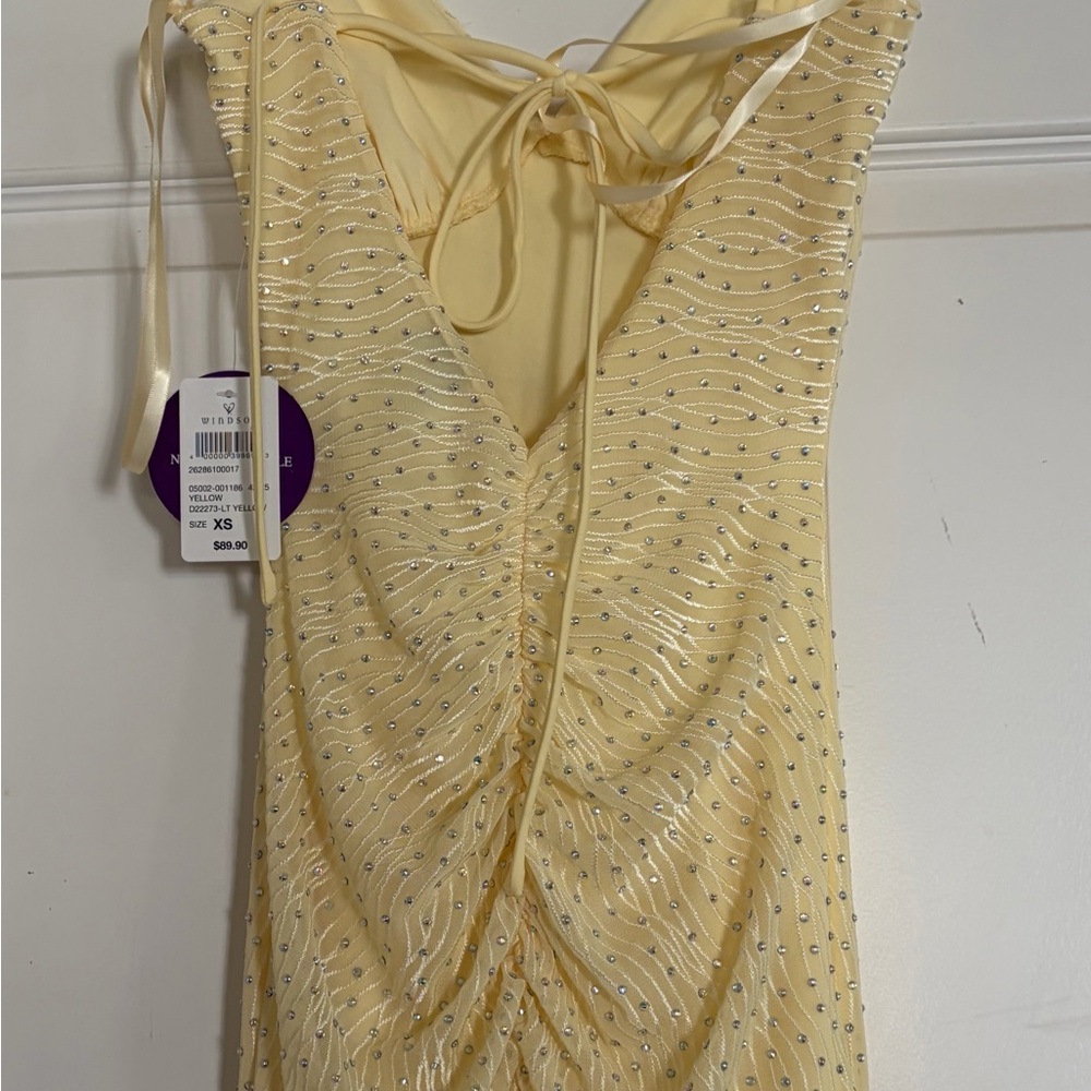 Windsor Pale Yellow Beaded Strap Prom Dresd - Picture 2 of 5